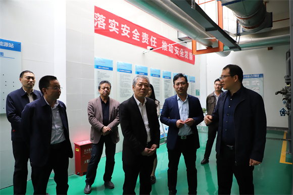 1681804595.jpg 11.jpg